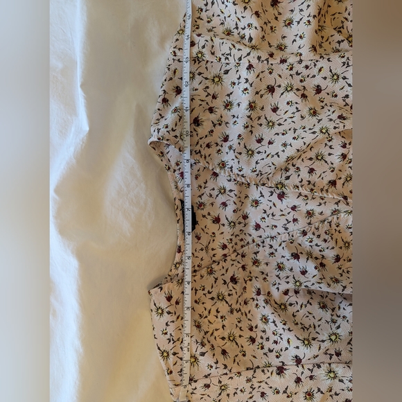 Topshop Daisy Print Ruffle Tea Dress - Picture 5 of 8